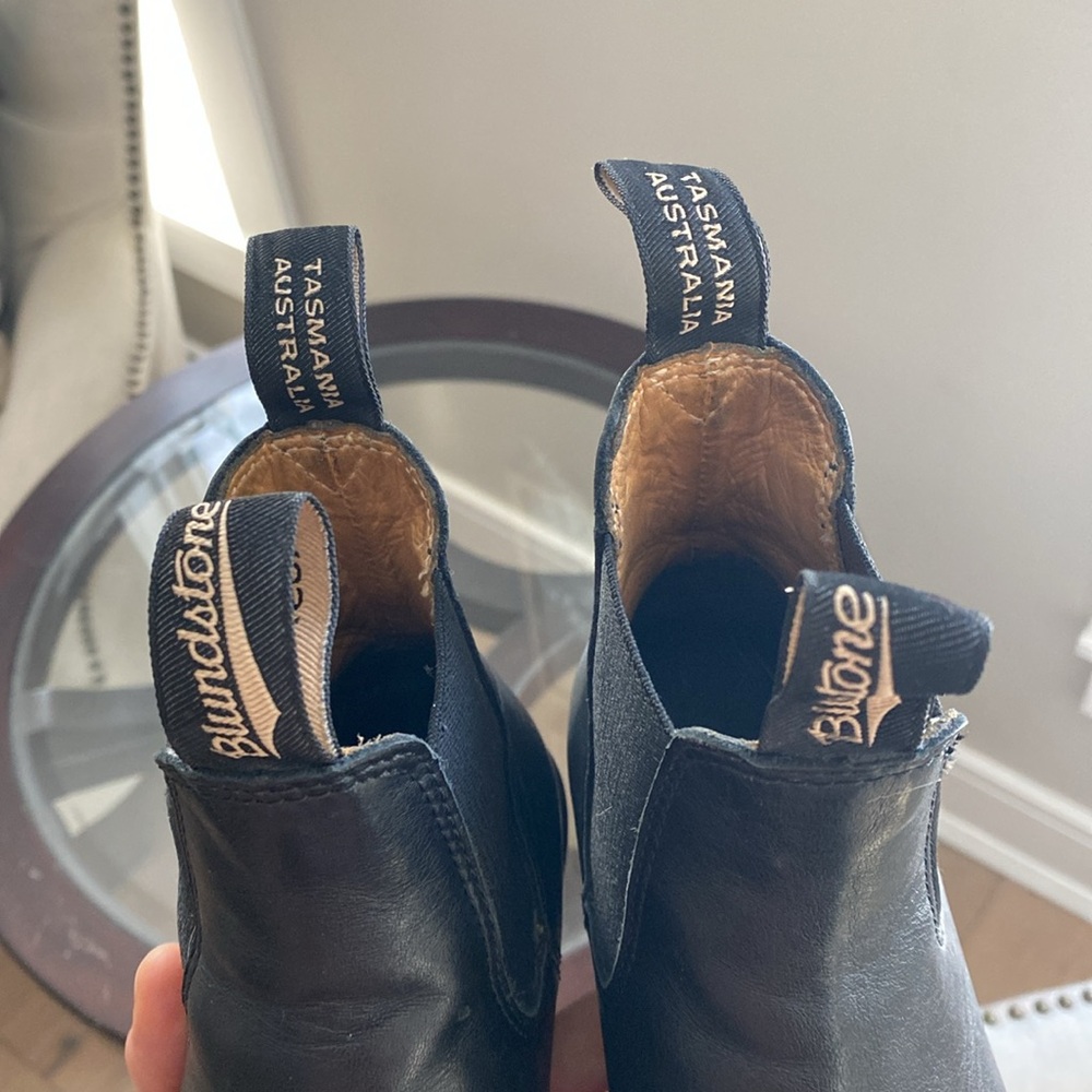 Blundstone 1671 Heeled Chelsea Boots - Picture 12 of 16